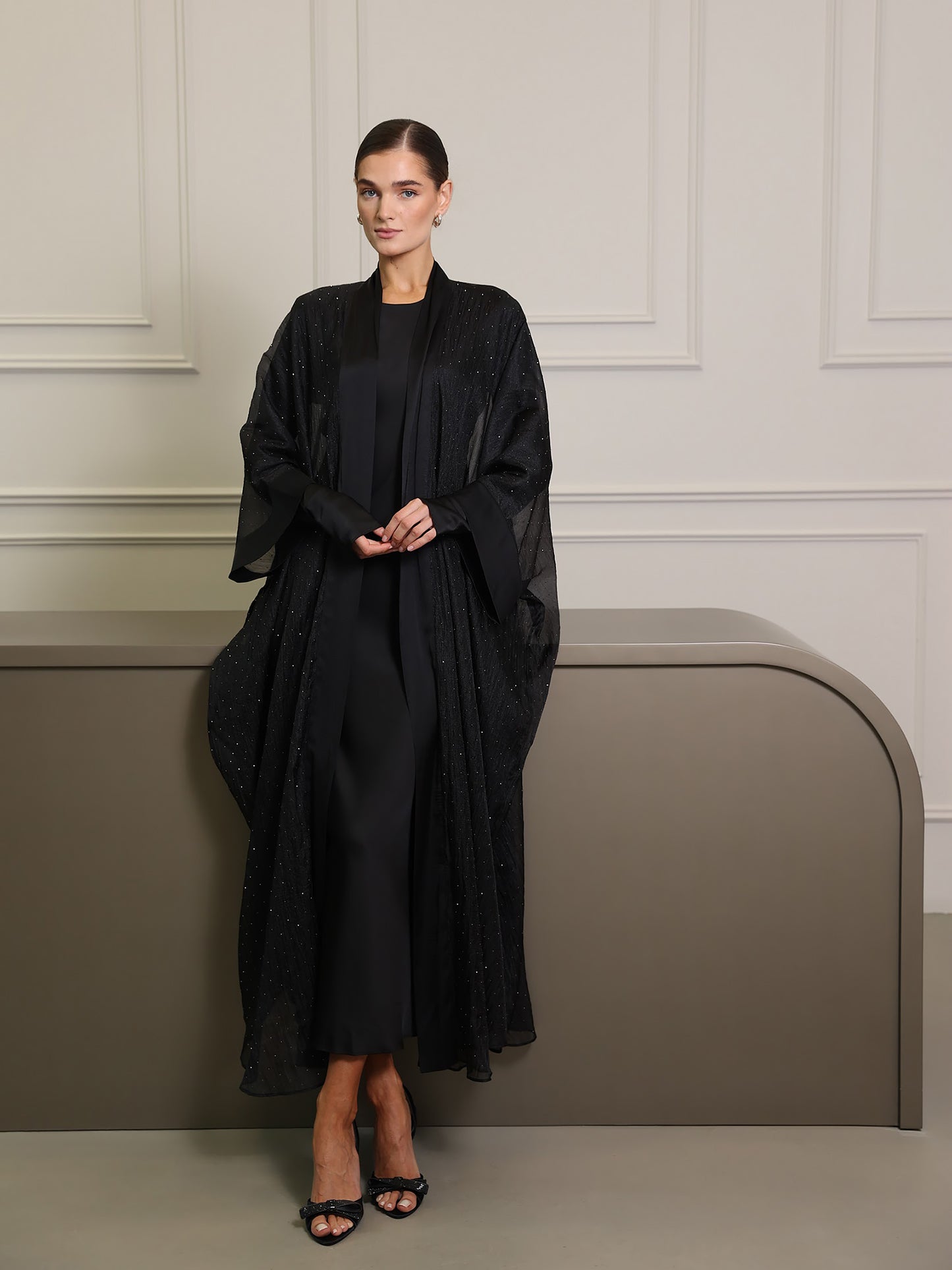 مجموعة أيما السوداء