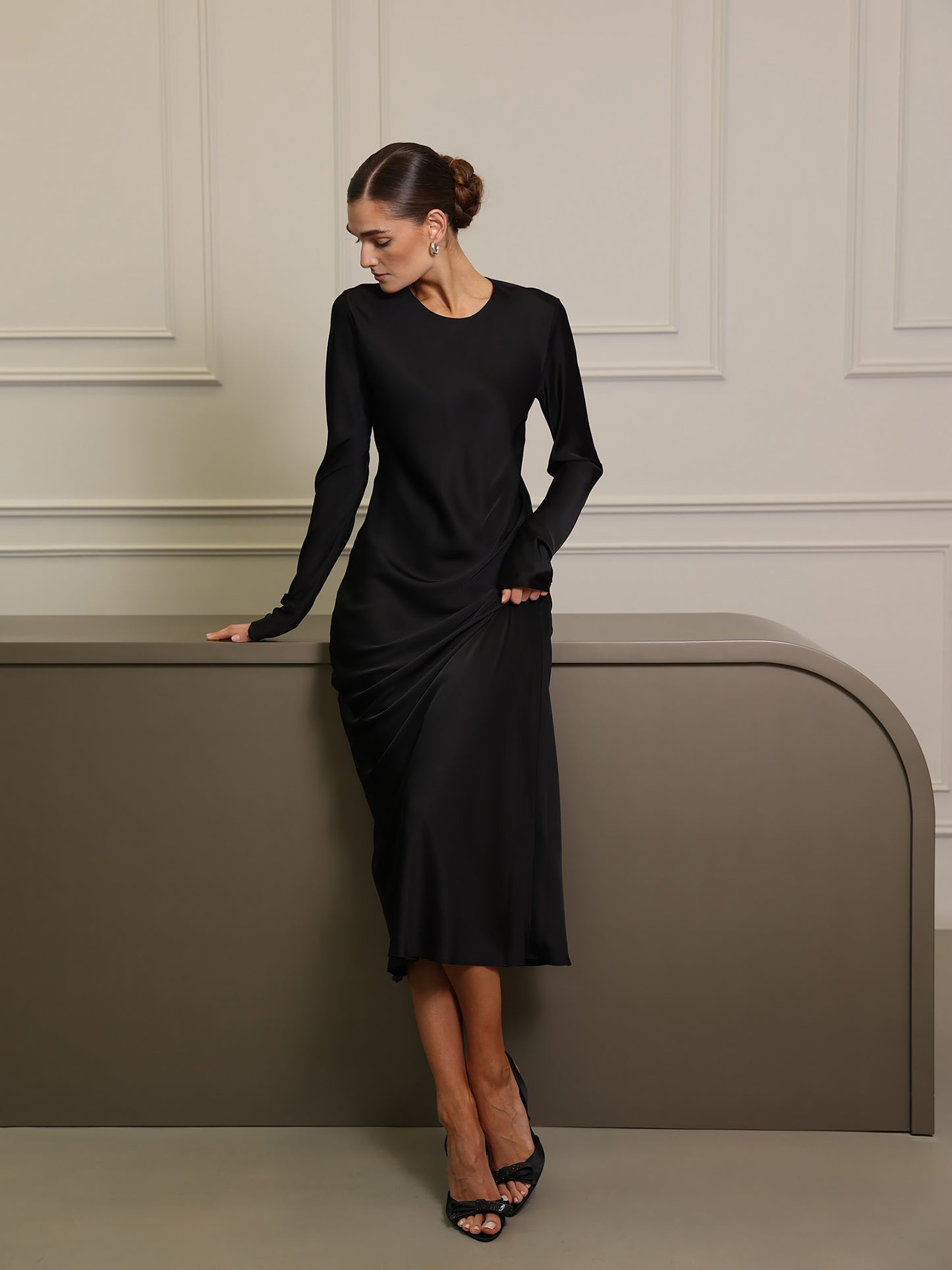 مجموعة أيما السوداء